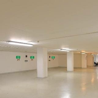 Pronájem parkovacího místa 18 m² Praha, Drahobejlova