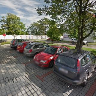 Pronájem parkovacího místa 11 m² Kladno, Zádušní