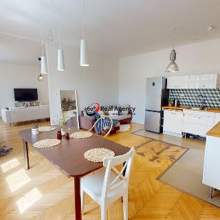 Prodej bytu 3+kk 94 m² Praha, Hartigova