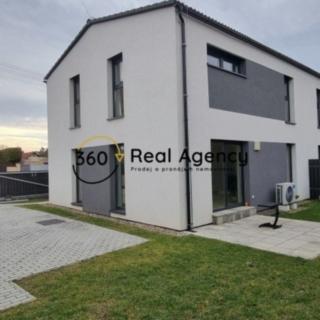 Pronájem rodinného domu 100 m² Vestec, Průběžná