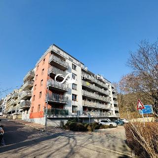 Pronájem bytu 2+kk 73 m² Praha, V zahradách