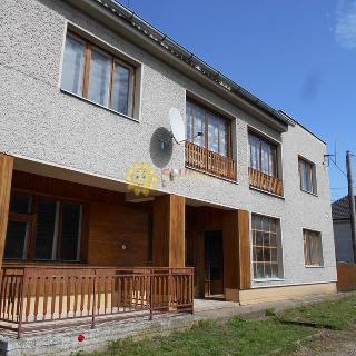 Prodej rodinného domu 236 m² Babice