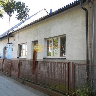 Prodej rodinného domu 93 m² Hradec Králové, Náhon