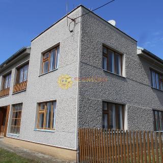 Prodej rodinného domu 236 m² Babice