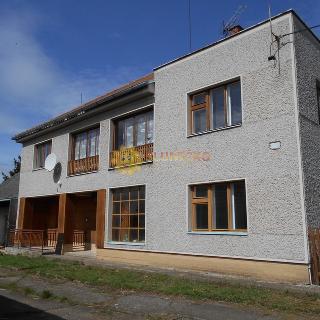 Prodej rodinného domu 236 m² Babice