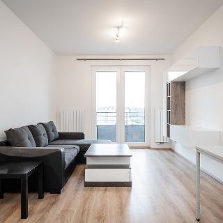 Pronájem bytu 3+kk 70 m² Praha, Škrábkových