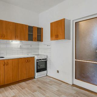 Pronájem bytu 2+kk 56 m² Hořín