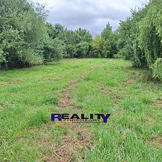 Prodej stavební parcely 1146 m&sup2; Vroutek