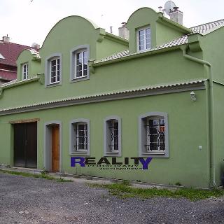 Pronájem bytu 1+kk a garsoniéry 35 m² Podbořany, 