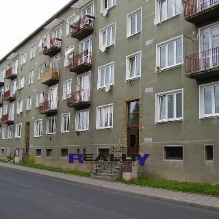 Prodej bytu 1+kk a garsoniéry 21 m² Podbořany