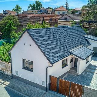 Prodej rodinného domu 107 m² Sadská, Jesemany