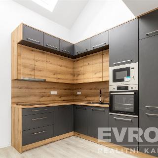 Prodej bytu 2+kk 54 m² Žirovnice, Havlíčkovo náměstí