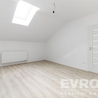 Prodej bytu 2+kk 68 m² Žirovnice, Havlíčkovo náměstí