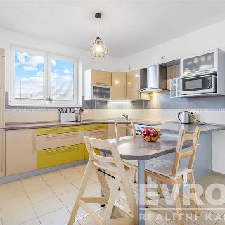 Prodej bytu 2+1 64 m² Popůvky, Rosická