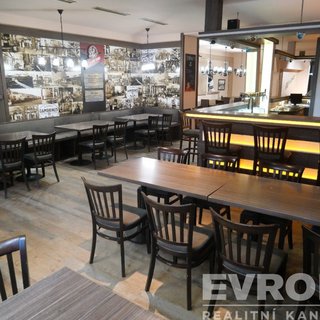 Pronájem restaurace 231 m² Nové Město na Moravě, Vratislavovo náměstí