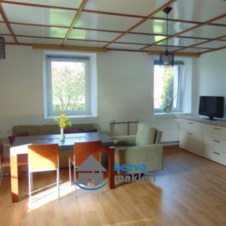 Pronájem bytu 2+kk 64 m² Luže, 
