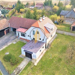 Prodej rodinného domu 320 m² Tuř, 