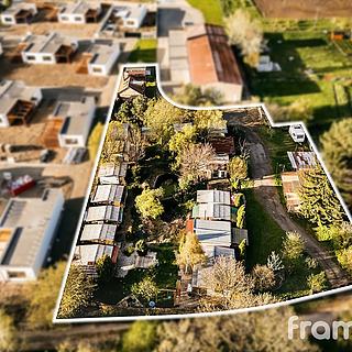 Prodej komerčního pozemku 2851 m&sup2; Strachotín