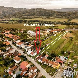 Prodej stavební parcely 3 566 m² Horní Loučky, 