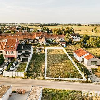 Prodej stavební parcely 1 000 m² Opatovice, Velké dráhy