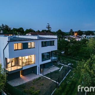 Prodej rodinného domu 179 m² Blažovice, 