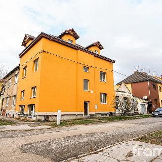 Prodej rodinného domu 225 m² Hodonín, Muchova