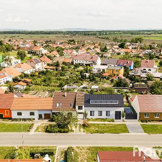 Prodej stavební parcely 692 m² Mikulčice, 