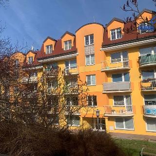 Pronájem bytu 3+kk 52 m² Karlovy Vary, Stará Kysibelská