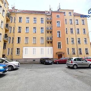 Prodej bytu 3+kk 67 m² Plzeň, Lobezská