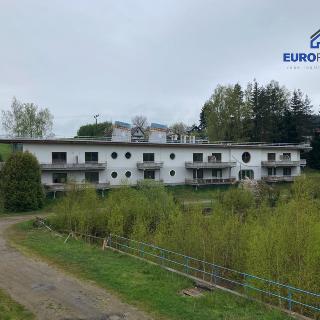 Prodej hotelu a penzionu 3 000 m² Velká Hleďsebe