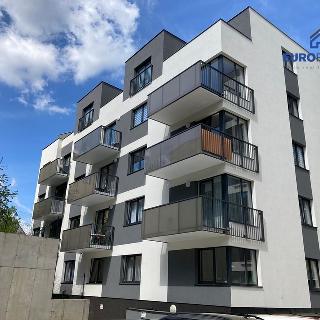 Pronájem bytu 2+kk 60 m² Karlovy Vary, Mattoniho nábřeží