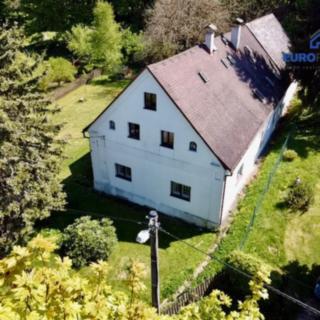Prodej rodinného domu 336 m² Teplá