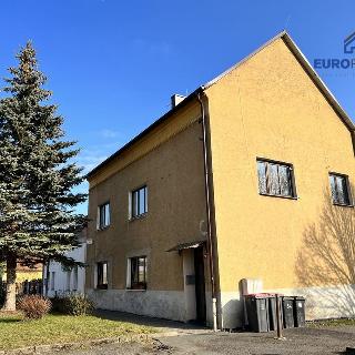 Pronájem bytu 3+1 75 m² Chodová Planá, Výškovská