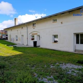 Prodej rodinného domu 360 m&sup2; Teplá