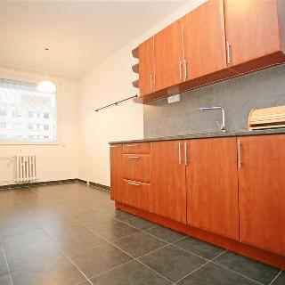 Pronájem bytu 3+1 82 m² Praha, Mazancova