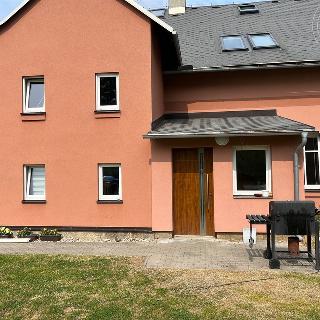 Pronájem bytu 1+kk a garsoniéry 40 m² Liberec, Puškinova