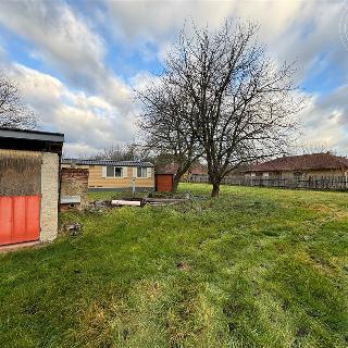 Prodej stavební parcely 1 957 m² Skalka u Doks