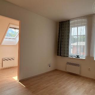 Pronájem bytu 1+kk, garsoniery 40 m² Liberec