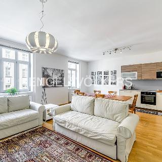 Pronájem bytu 3+kk 95 m² Praha