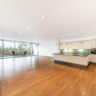 Pronájem bytu 4+kk 174 m² Praha
