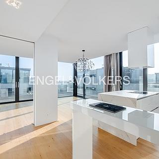 Pronájem bytu 4+kk 129 m&sup2; Praha