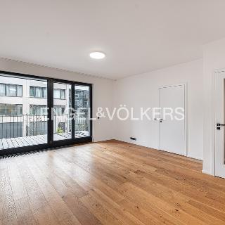 Pronájem bytu 2+kk 57 m² Praha, Grafická