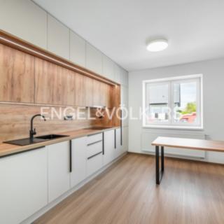 Pronájem rodinného domu 145 m² Praha