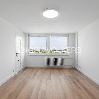 Pronájem bytu 1+kk a garsoniéry 32 m² Praha, Habrová