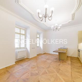 Pronájem bytu 2+kk 48 m² Praha, Nosticova