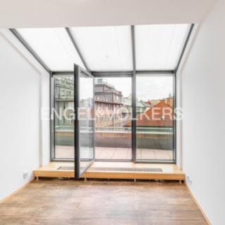 Pronájem kanceláře 116 m² Praha