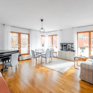 Prodej bytu 3+1 103 m² Praha, Schwarzenberská