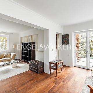 Pronájem rodinného domu 260 m&sup2; Praha