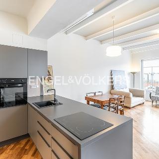 Pronájem bytu 2+kk 60 m² Praha, Stroupežnického