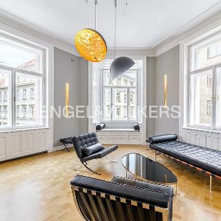 Pronájem bytu 3+1 150 m² Praha, Dlouhá